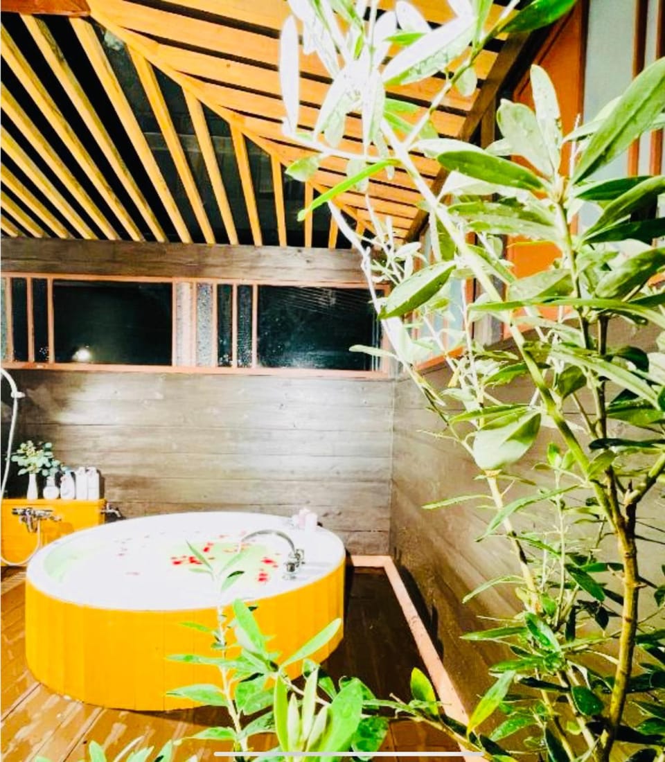 南熱海長浜公園近くバーベキュー可能露天風呂付ゲストハウス Bed and Breakfast in Shizuoka Prefecture
