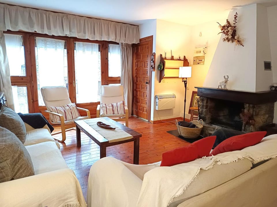 Living room, fireplace
