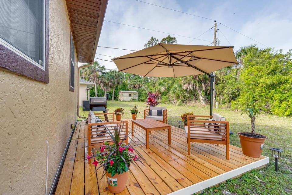 Port Charlotte Home Near Beaches & Dining House in North Port