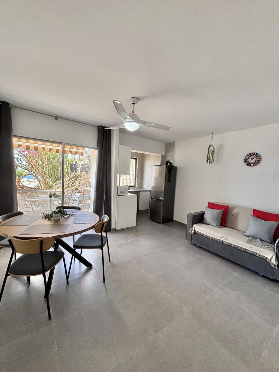 Communal lounge/ TV room, Living room