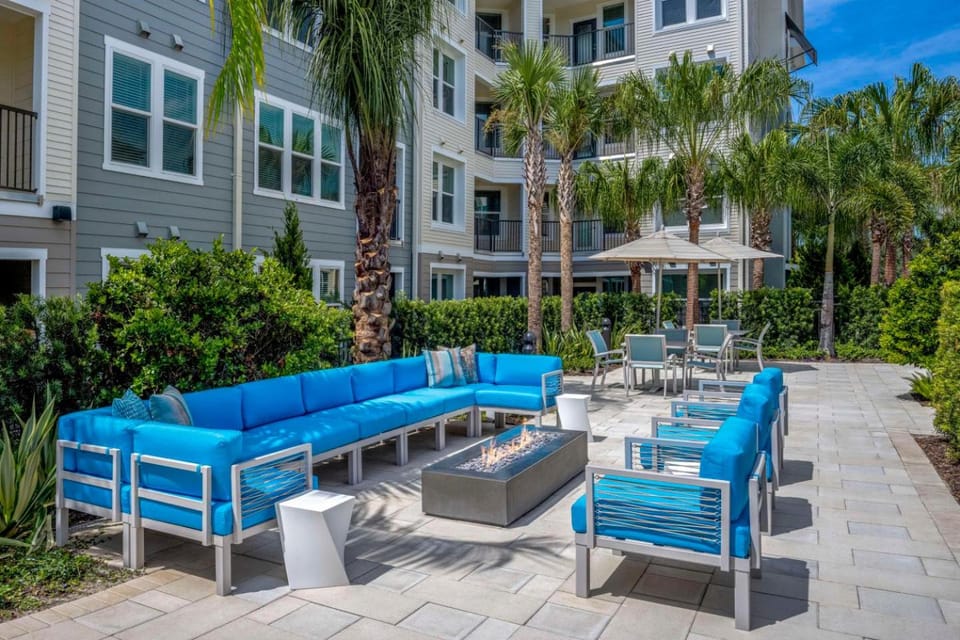 Property building, Patio, Day, Garden, Garden, Seating area, Garden view