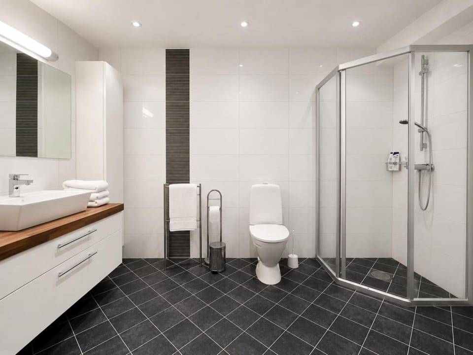 Shower, Bathroom, washing machine