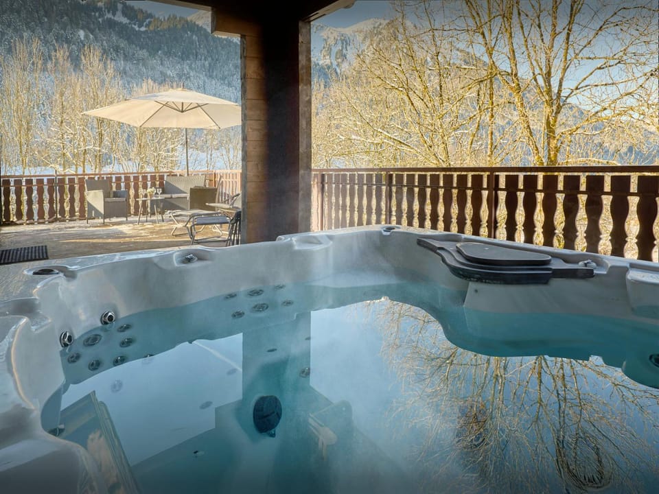 Natural landscape, Hot Tub