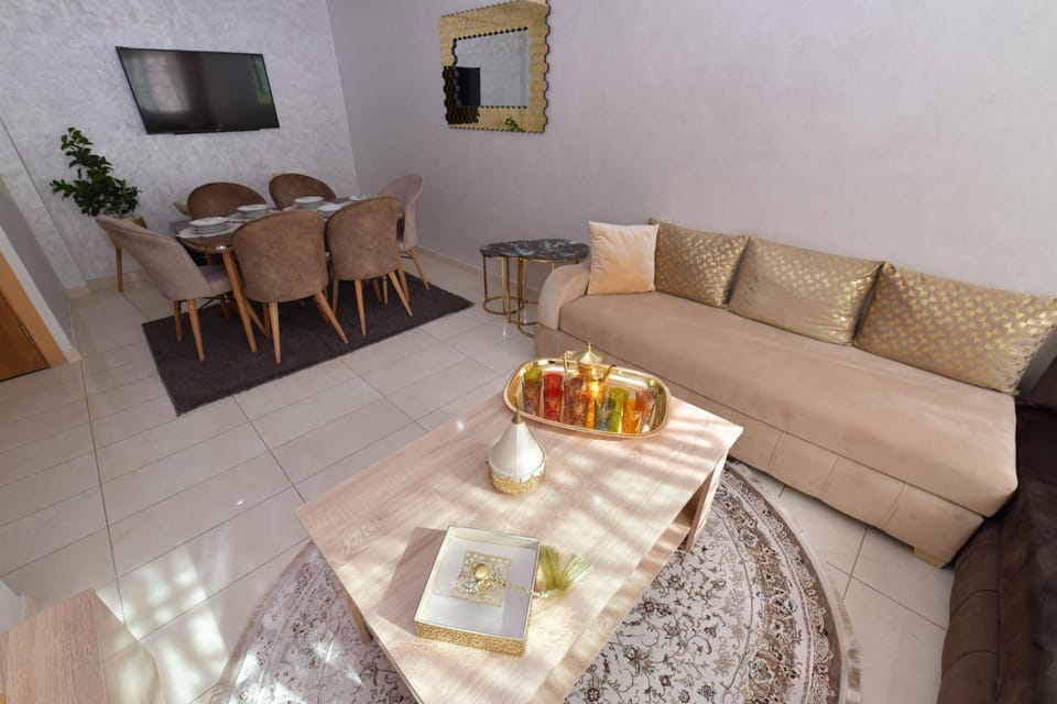 Communal lounge/ TV room, Living room, Seating area