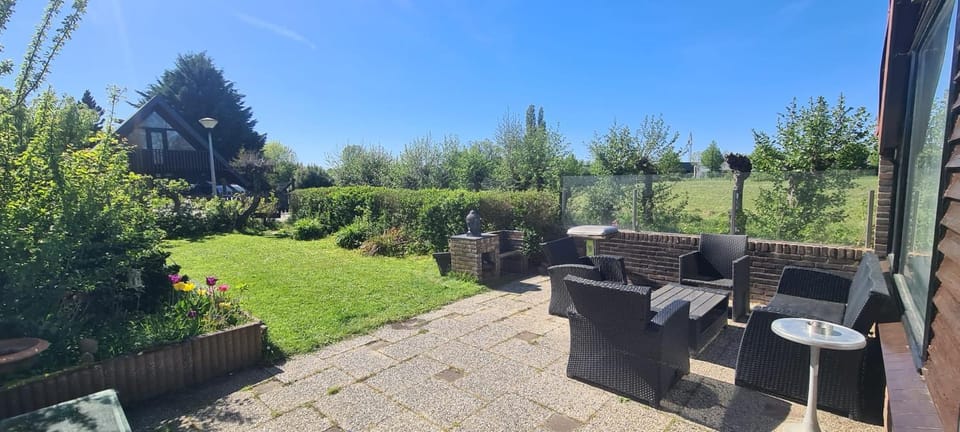 Spacious Nature Escape, house for 6 near Amsterdam & Sea House in North Holland (province)