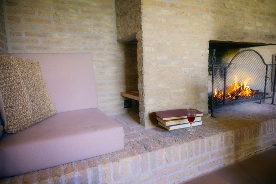 Communal lounge/ TV room, fireplace