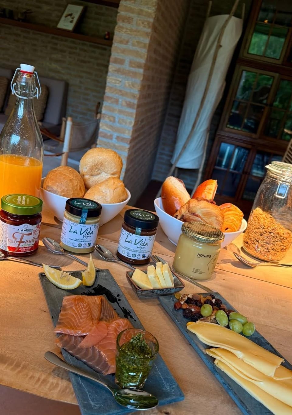 Breakfast, Buffet breakfast