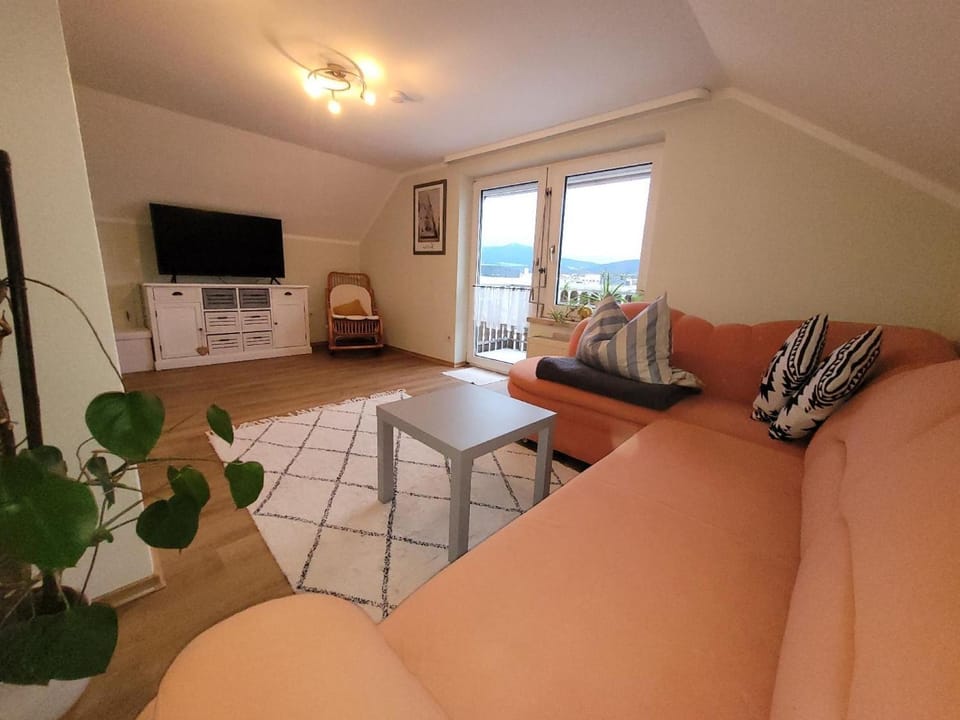 TV and multimedia, Living room, Photo of the whole room