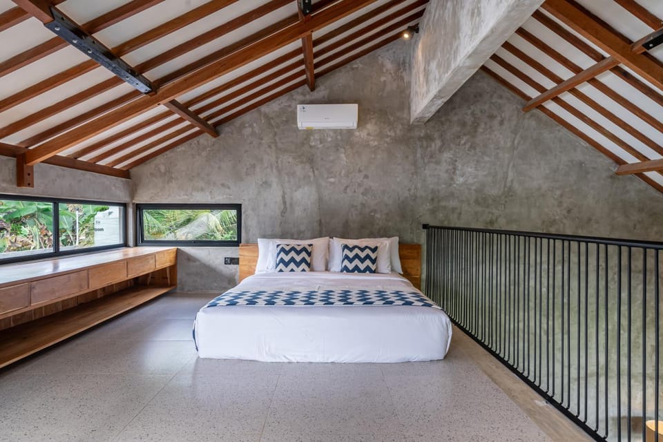 Bed, Bedroom, air conditioner