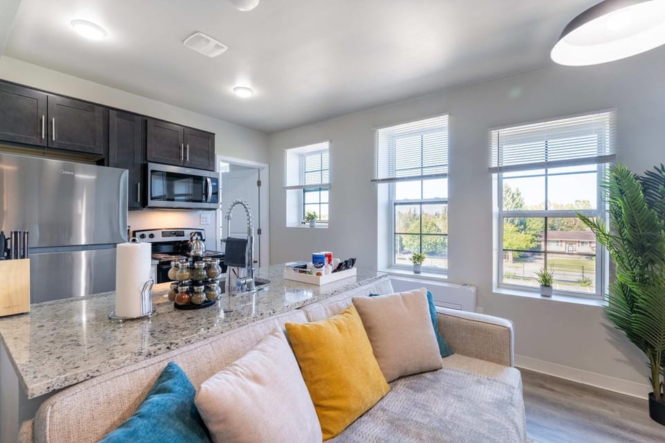 Kitchen or kitchenette, Living room