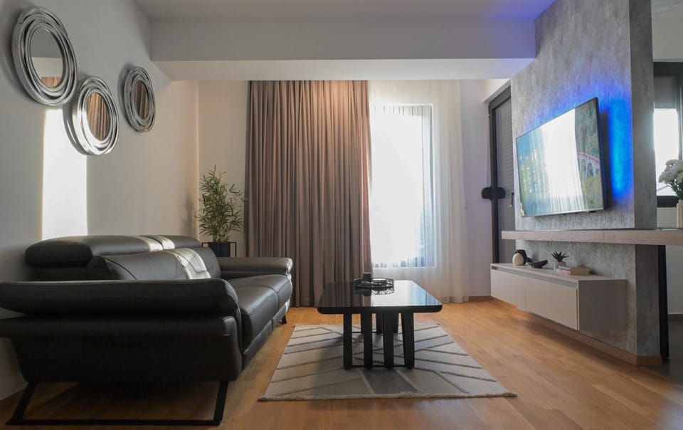 TV and multimedia, Living room, Dining area