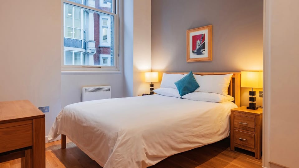 Bed, Bedroom, internet, air conditioner