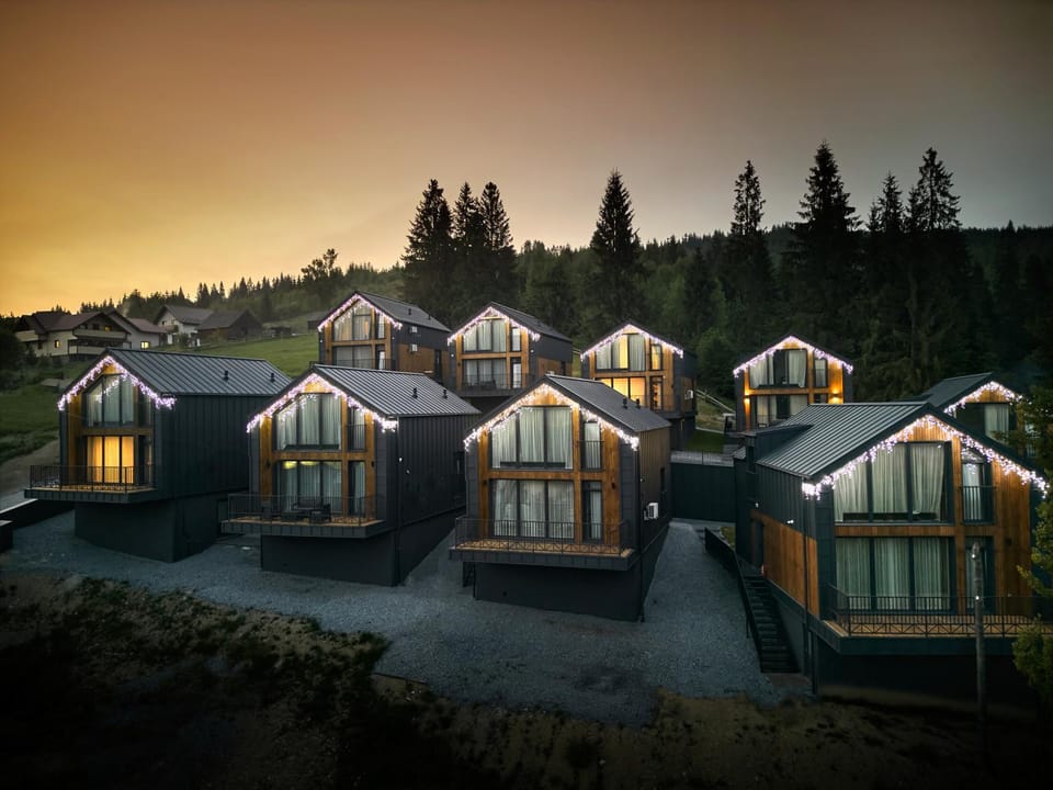 Property building, Day, Natural landscape