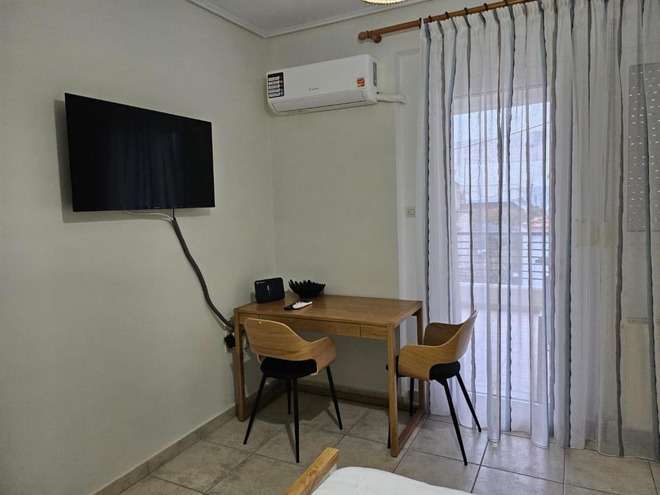 TV and multimedia, air conditioner