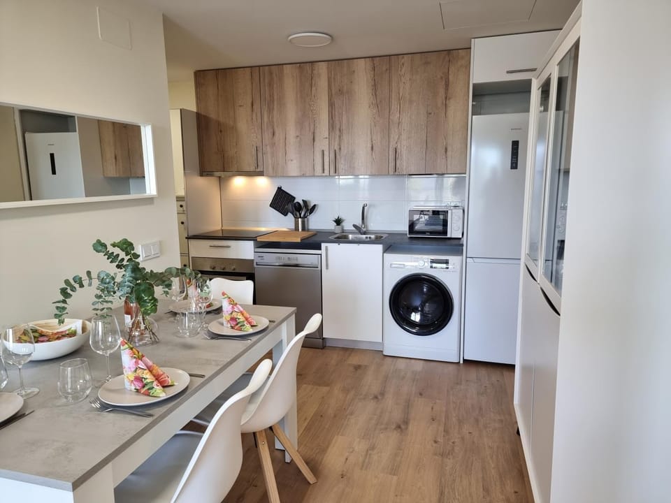 Property building, Kitchen or kitchenette, Living room