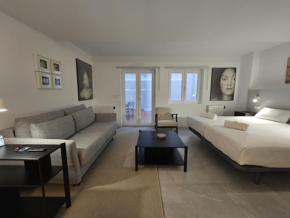 Photo of the whole room