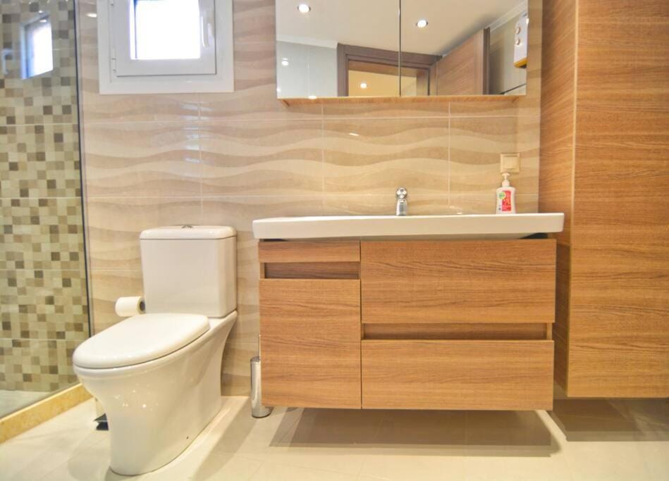 Toilet, Bathroom
