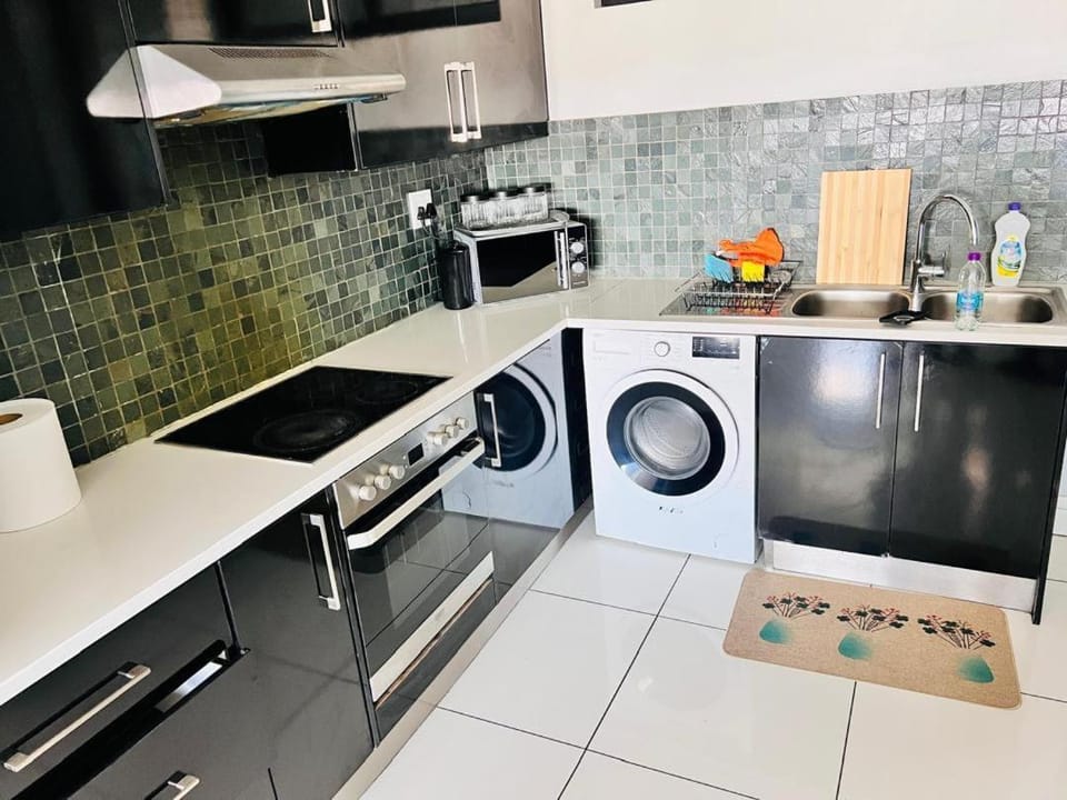 SHALOM APARTMENTS ON 77 INDEPENDENCE AVENUE unit 95 Apartment in Windhoek