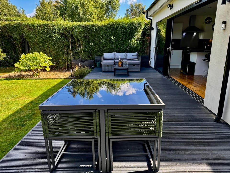 Garden, Dining area, Garden view