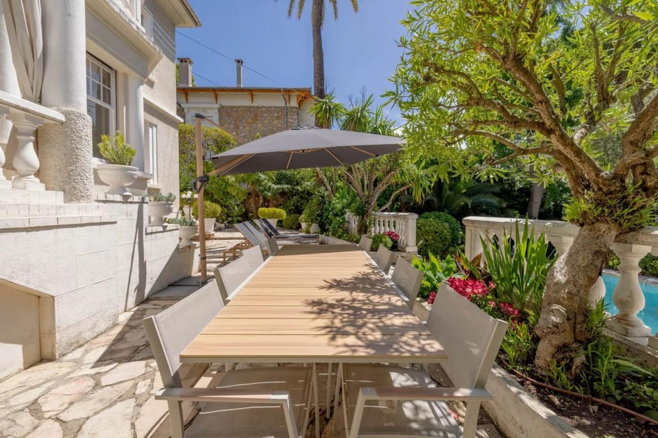 REF 1821 - Cannes Near Center - Villa for rent Villa in Cannes