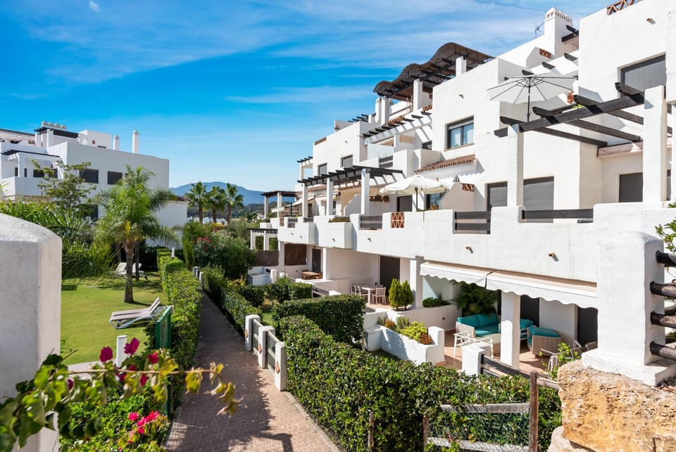 Sunset Golf Apartment Estepona Apartment in Costa del Sol
