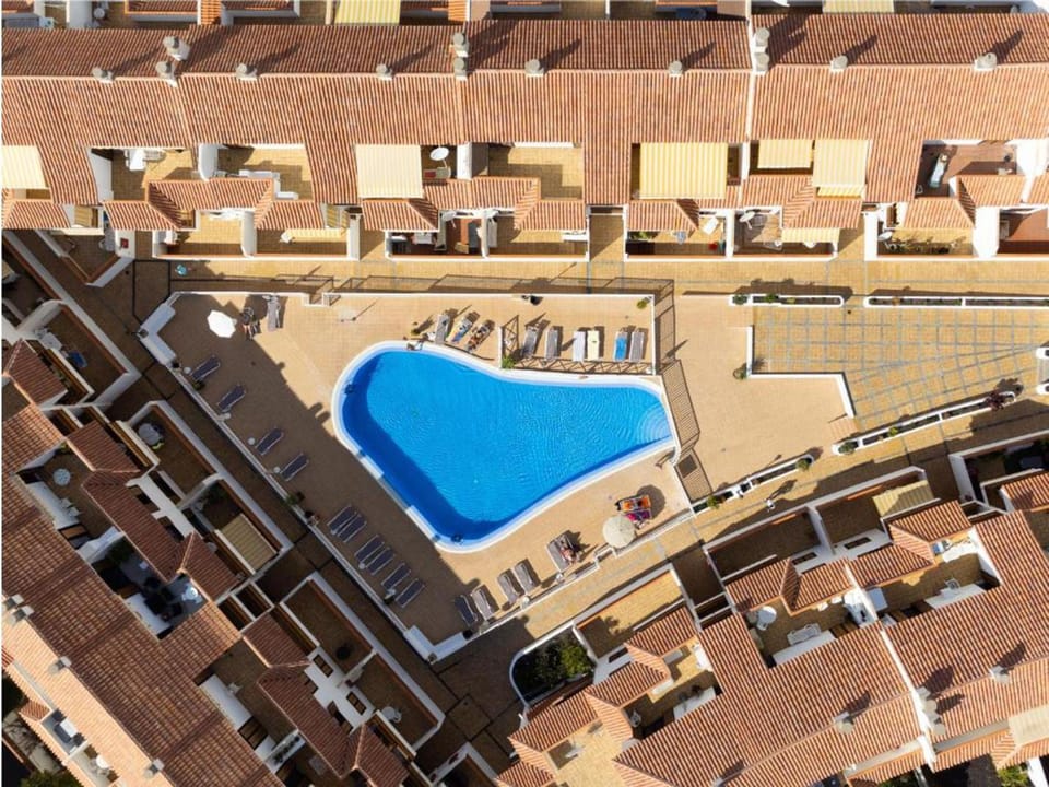 Property building, Bird's eye view