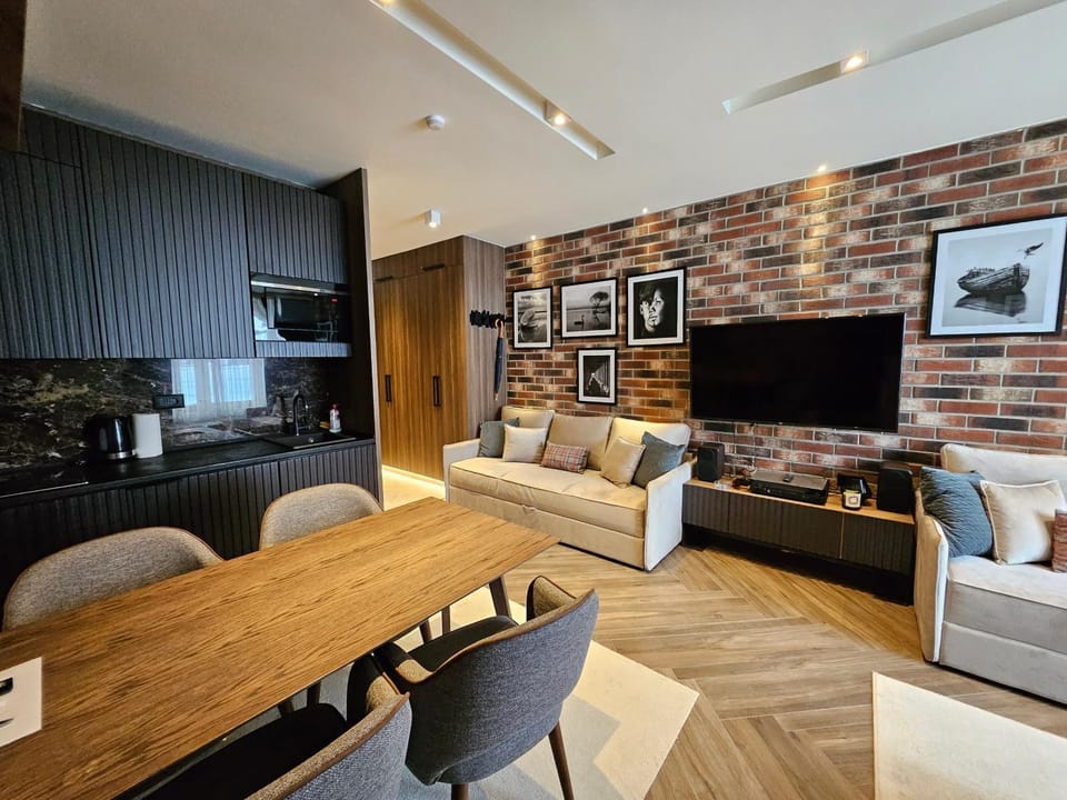 Kopaonik Woodside Hotel SKI - SPA Apartment in Serbia