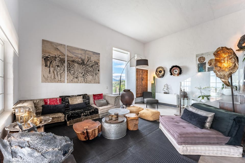 Property building, Living room