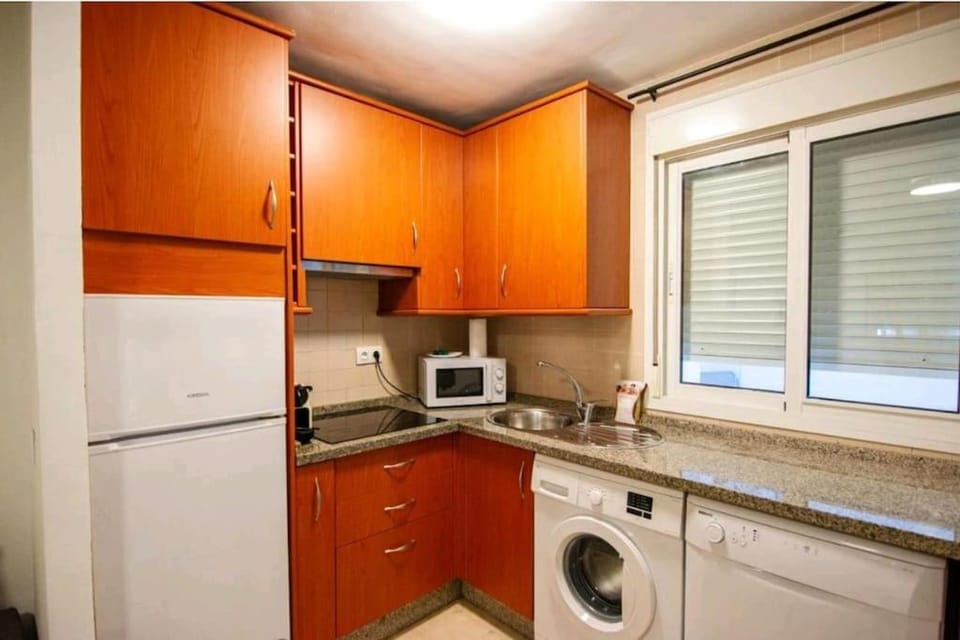 dishwasher, stove, washing machine