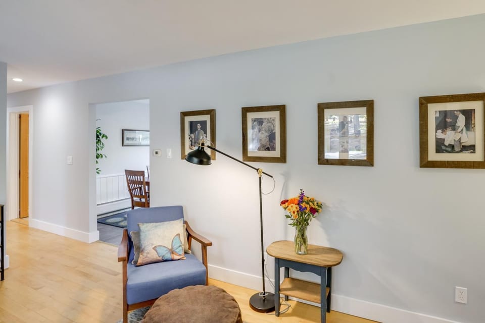 1 Mi to Dtwn: Cottage w/ Large Yard in Stockbridge House in Stockbridge