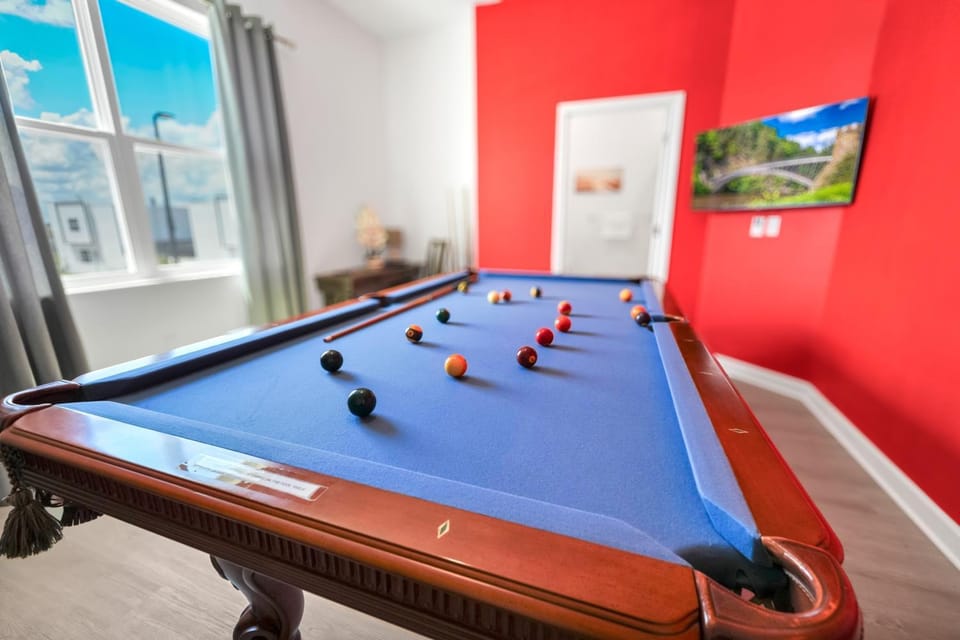 Heated Pool & Game Room Near Disney House in Loughman