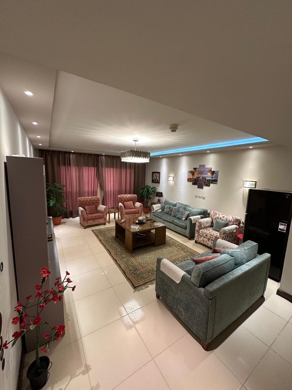 TV and multimedia, Living room, Photo of the whole room, Seating area