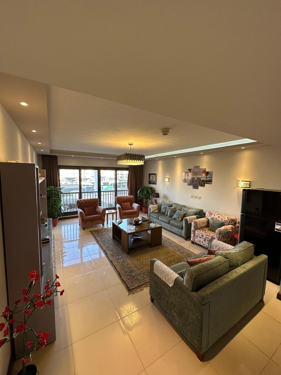 Communal lounge/ TV room, TV and multimedia, Living room, Seating area, Evening entertainment