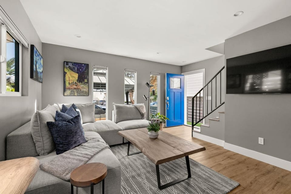 Brand New Coastal Contemporary in Pacific Beach House in Pacific Beach