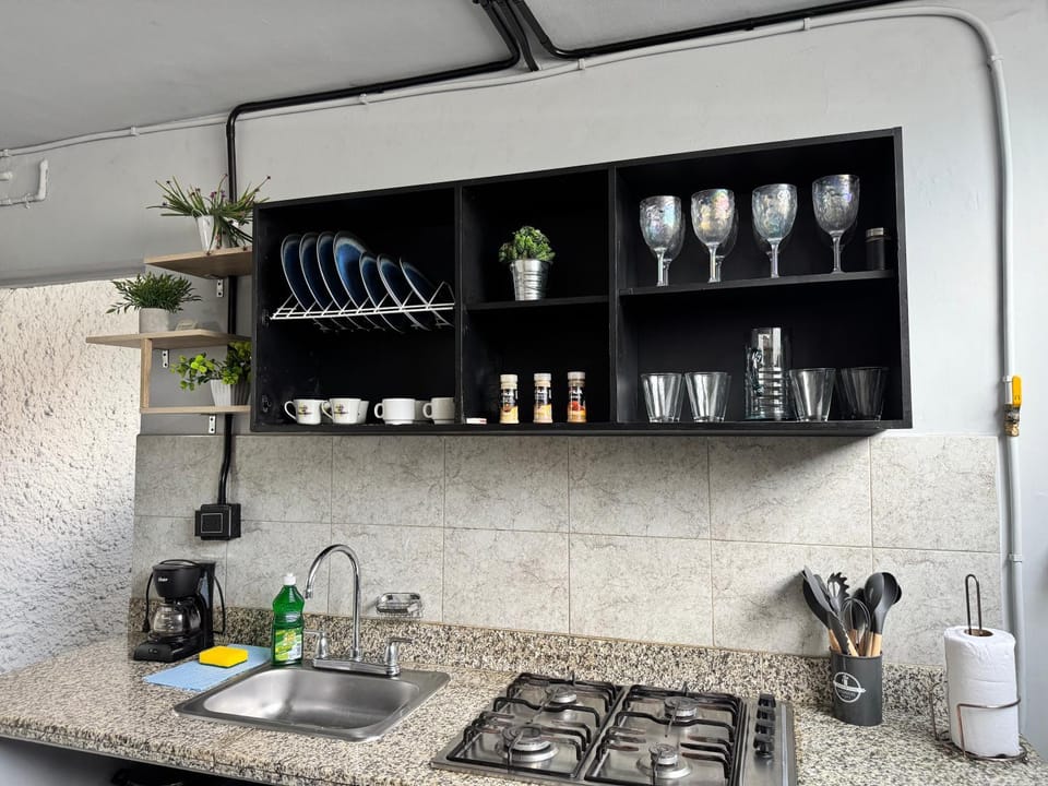 Coffee/tea facilities, Kitchen or kitchenette