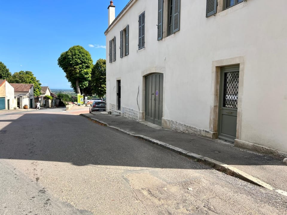 Property building, Neighbourhood, Street view