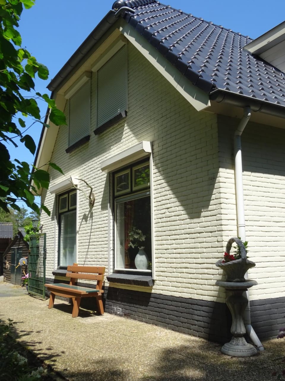 Property building, Facade/entrance, View (from property/room)