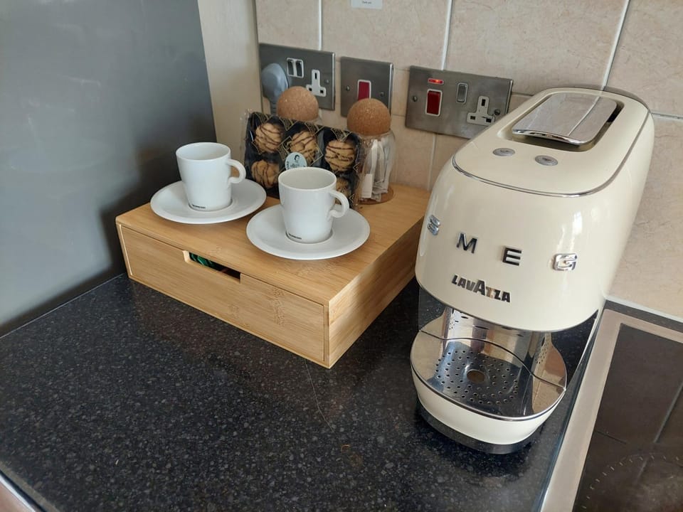 Coffee/tea facilities, Kitchen or kitchenette