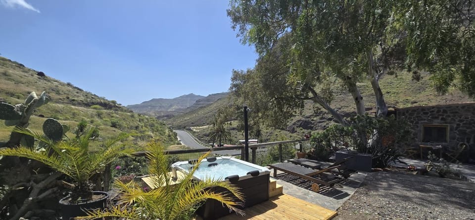 Casita Feliz - Casa Rural Tasarte by Villas Rivero House in Comarca Sur