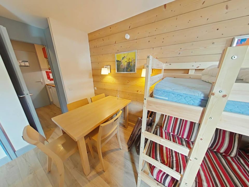 Appartement 23m² lumineux à La Plagne avec wifi et parking - FR-1-351-250 Apartment in Mâcot-la-Plagne