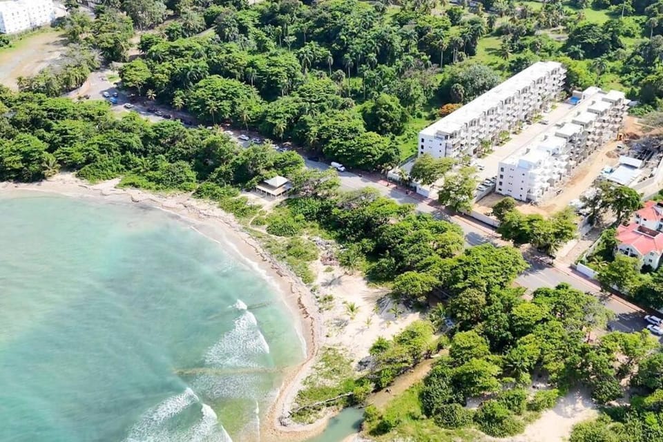 New Beachfront at Sunset Apartments 3 Bedroom 2 Bath Gym Pool PS5 Apartment in Puerto Plata