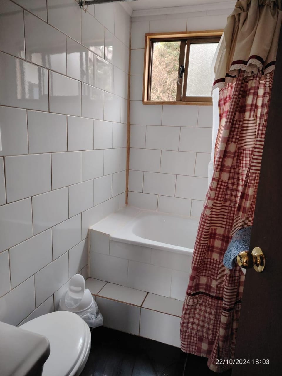 Bathroom, Bath