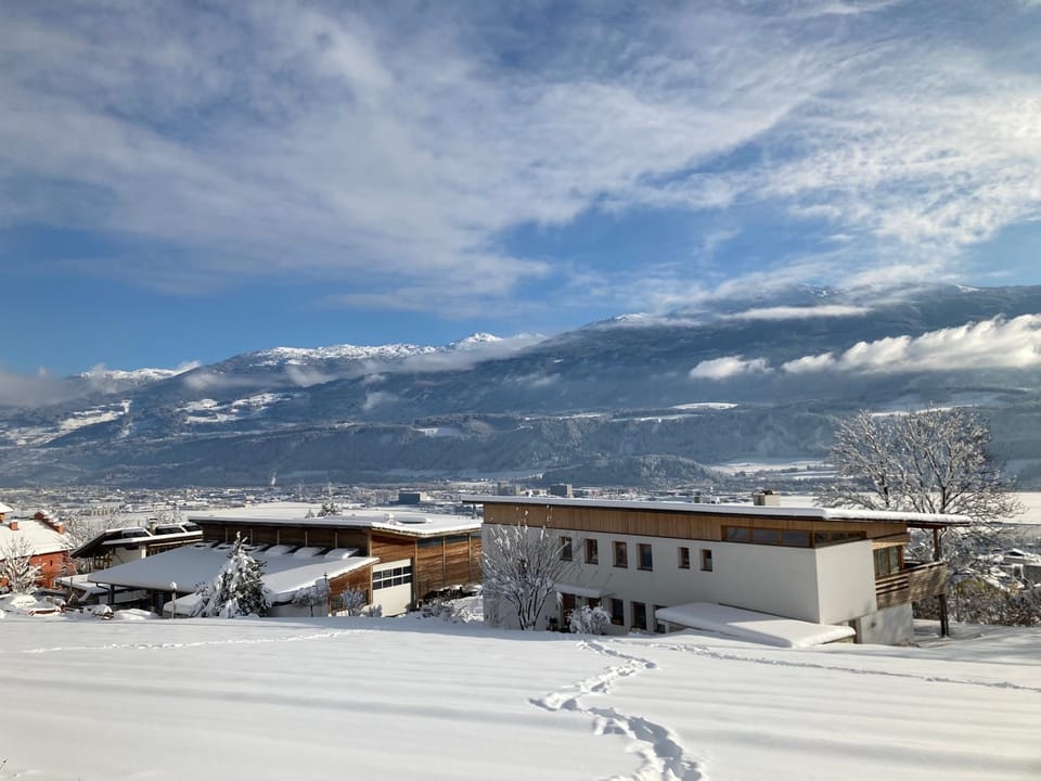 Property building, Winter