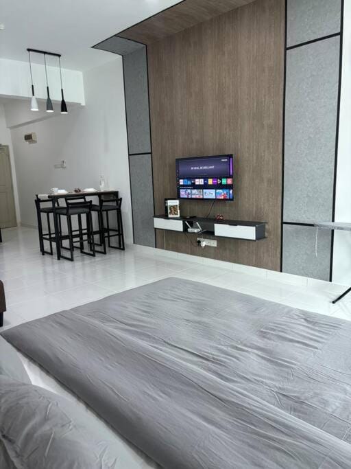 Mount Austin #Akademik Suite Premium Style 1-2Pax Apartment in Johor Bahru