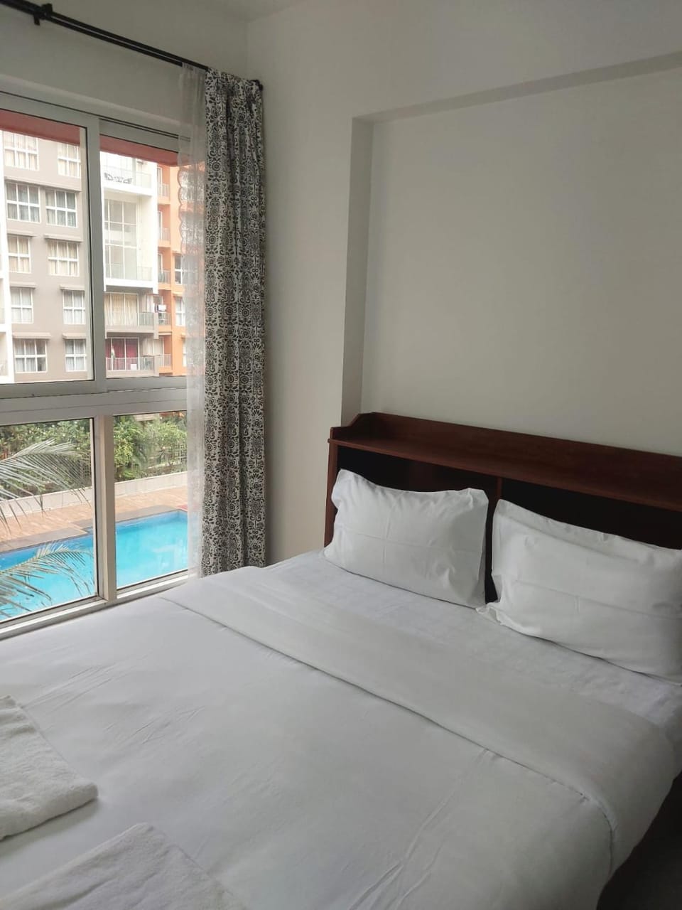 Bed, Bedroom, Pool view, towels