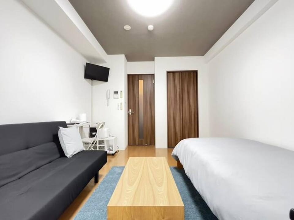 Locanda Shinosaka 602 ロカンダ新大阪 602 Apartment in Osaka