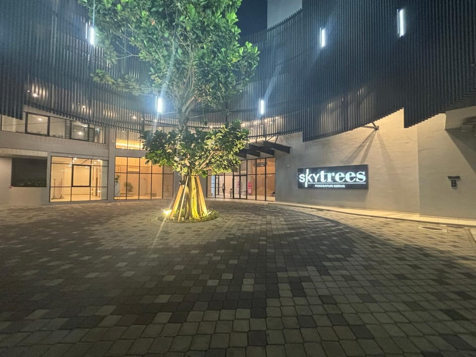 Property building, Night