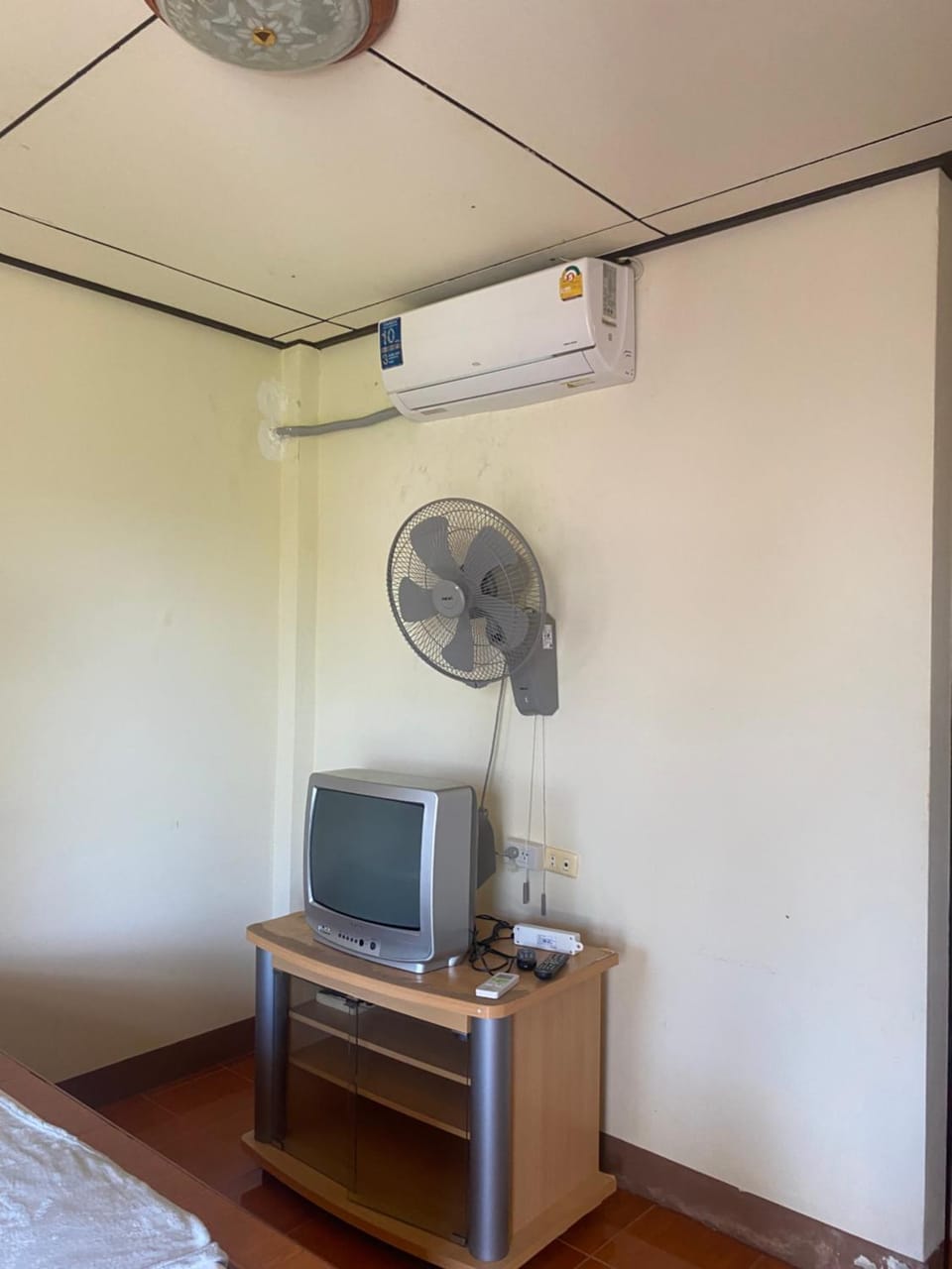 Communal lounge/ TV room, Bed, TV and multimedia, Photo of the whole room, Evening entertainment, air conditioner