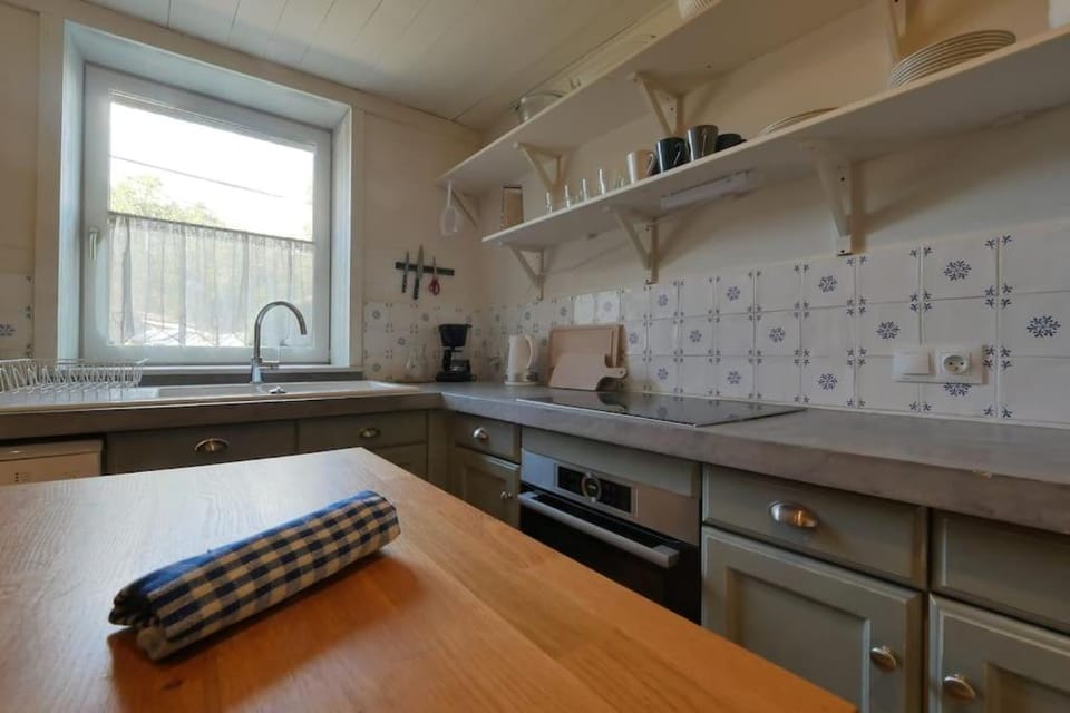 Beautiful 3 Star renovated Apt Sleeps 7 Apartment in Saint-Gervais-Bains