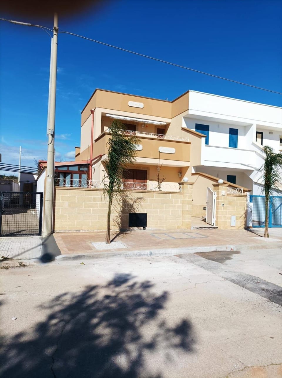Property building, Facade/entrance, Decorative detail